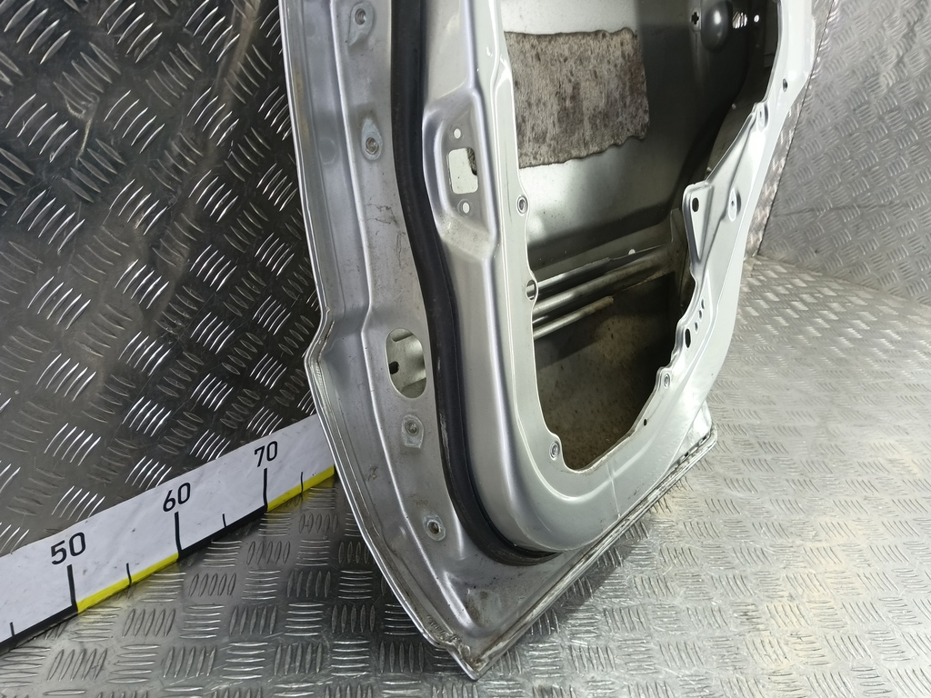 дверь FORD Fusion 1.4 MT (80 л.с.)Fusion  I рестайлинг (2005—2012) Хетчбэк 1692555, 4770 рублей, Москва