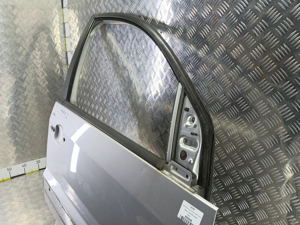 дверь FORD Fusion 1.4 MT (80 л.с.)Fusion  I рестайлинг (2005—2012) Хетчбэк 1692547, 9030 рублей, Москва