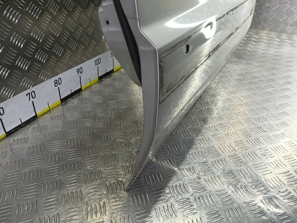 дверь FORD Fusion 1.4 MT (80 л.с.)Fusion  I рестайлинг (2005—2012) Хетчбэк 1692547, 9030 рублей, Москва