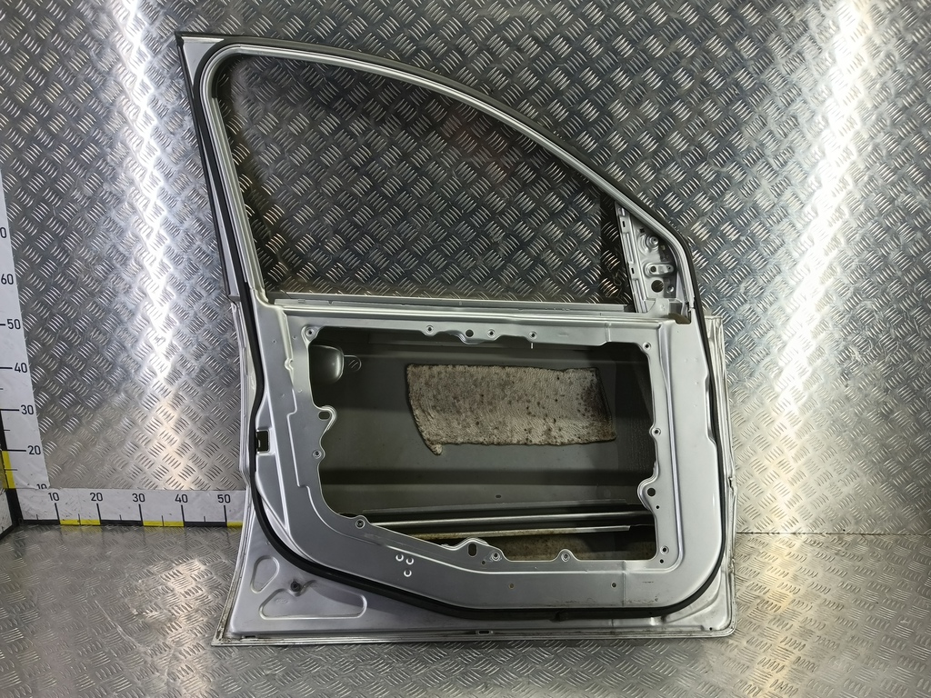 дверь FORD Fusion 1.4 MT (80 л.с.)Fusion  I рестайлинг (2005—2012) Хетчбэк 1692551, 11330 рублей, Москва