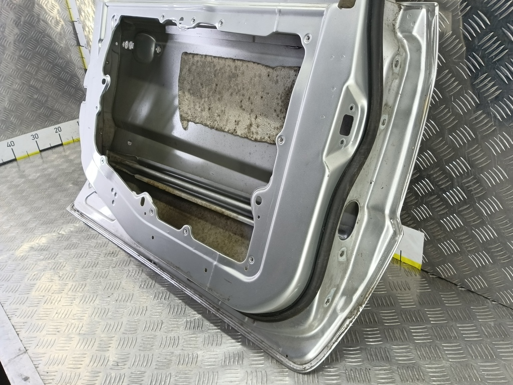 дверь FORD Fusion 1.4 MT (80 л.с.)Fusion  I рестайлинг (2005—2012) Хетчбэк 1692551, 11330 рублей, Москва