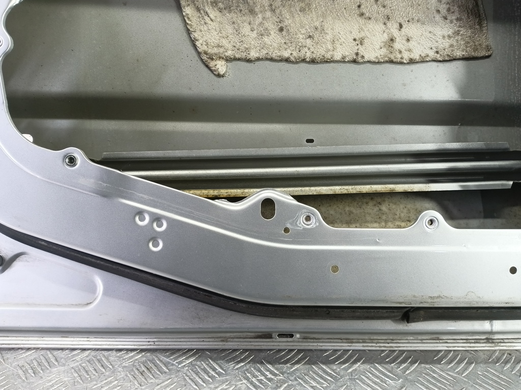 дверь FORD Fusion 1.4 MT (80 л.с.)Fusion  I рестайлинг (2005—2012) Хетчбэк 1692551, 11330 рублей, Москва