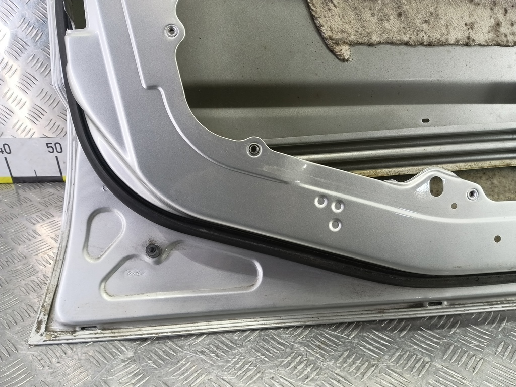 дверь FORD Fusion 1.4 MT (80 л.с.)Fusion  I рестайлинг (2005—2012) Хетчбэк 1692551, 11330 рублей, Москва