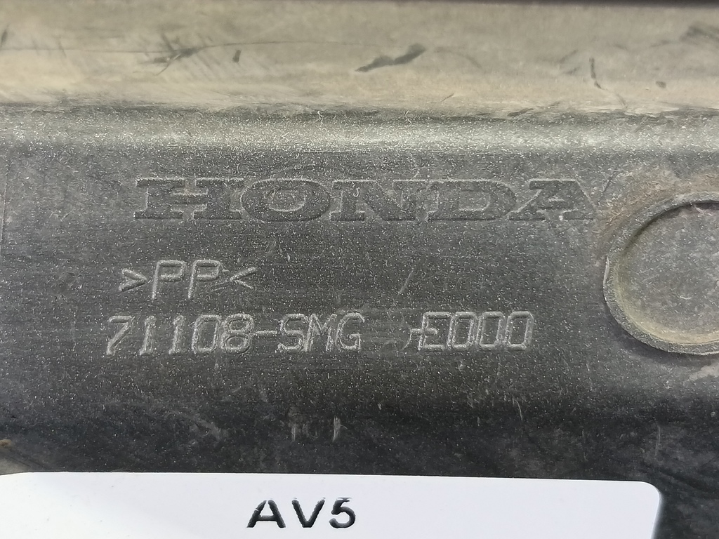 накладка бампера переднего MITSUBISHI Space Star  71108SMGE00, 980 рублей, Москва