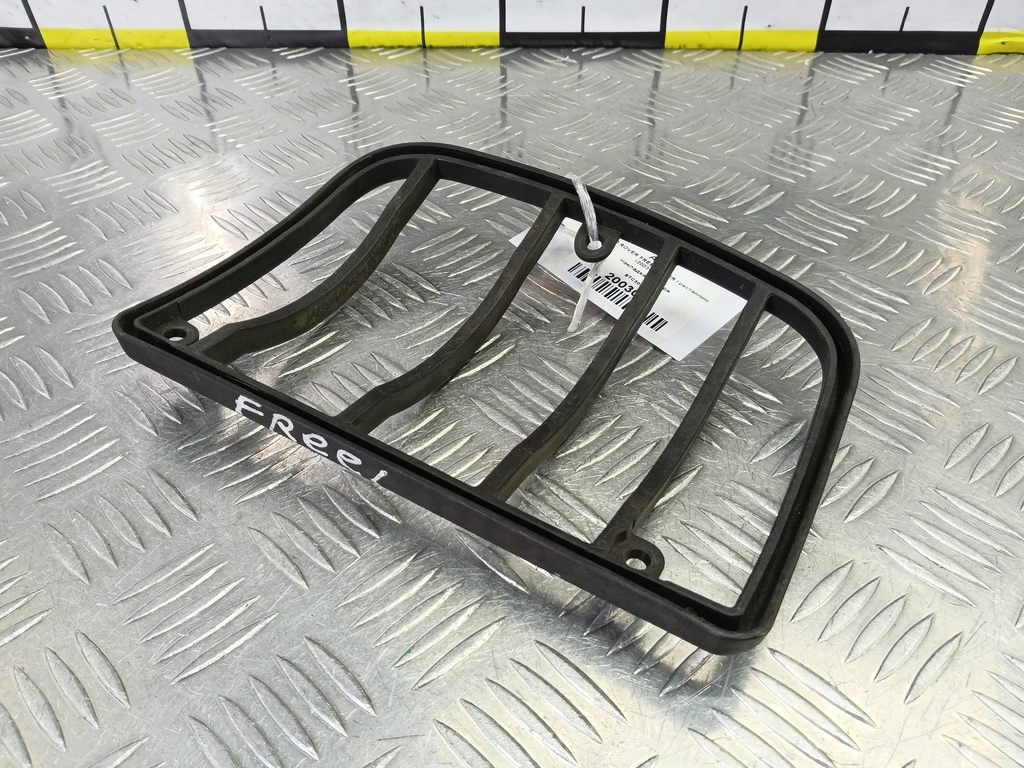 накладка фонаря LAND ROVER FREELANDER  STC50369, 2700 рублей, Москва