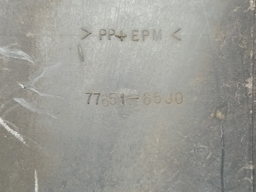 накладка крыла переднего SUZUKI Grand Vitara 2.0 4WD AT (140 л.с.)Grand Vitara  II (2005—2008) Внедорожник 7765065J00, 2470 рублей, Москва