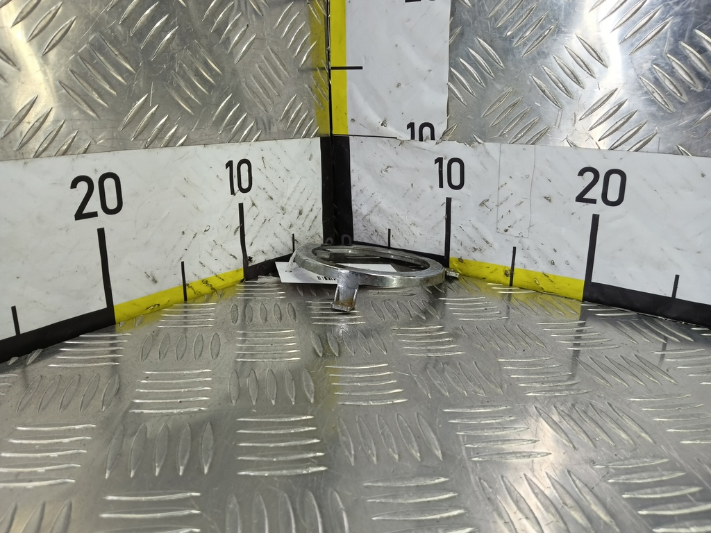 накладка бампера переднего Hyundai TUCSON 2.0 CRDi AT (112 л.с.)Tucson  I (2004—2011) Внедорожник 865562E000, 1780 рублей, Москва