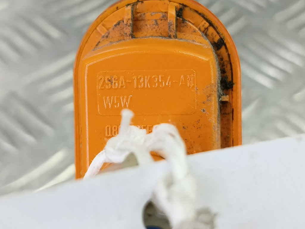 повторитель поворота FORD Fusion 1.4 MT (80 л.с.)Fusion  I рестайлинг (2005—2012) Хетчбэк 4360568, 860 рублей, Москва