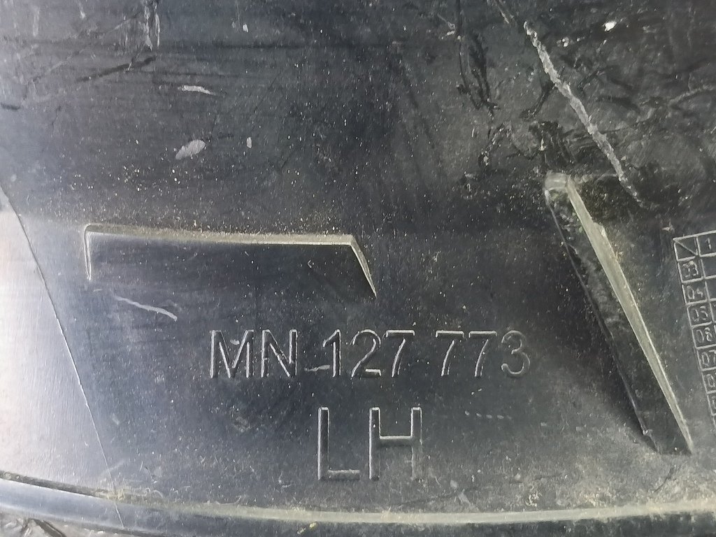 решетка радиатора MITSUBISHI COLT  MN127773XA, 2130 рублей, Москва