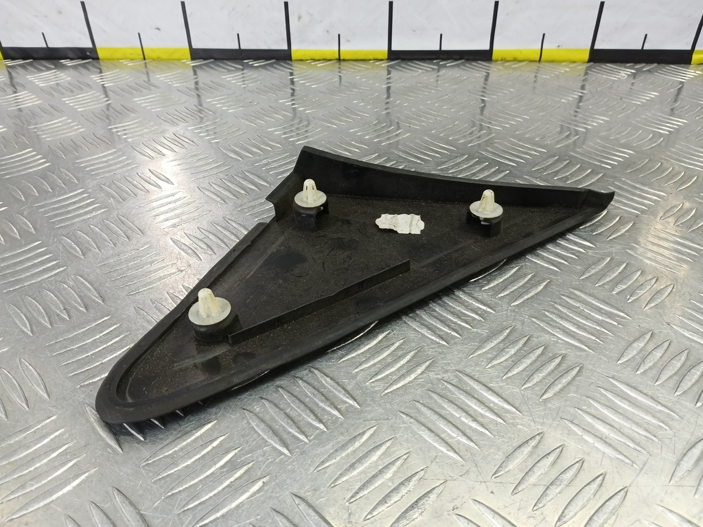 накладка крыла переднего FORD Focus Focus 1683640, 980 рублей, Москва