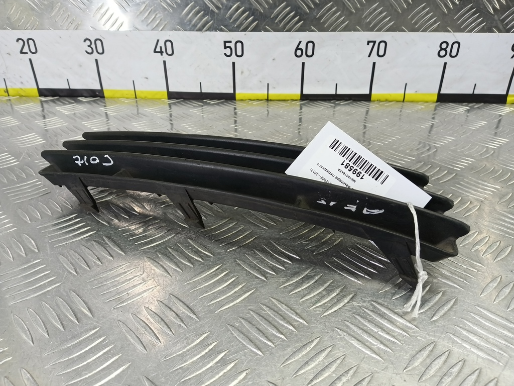 накладка бампера переднего MITSUBISHI COLT  MN105194XA, 3279 рублей, Москва