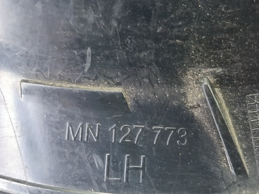 решетка радиатора MITSUBISHI COLT  MN127773XA, 2130 рублей, Москва