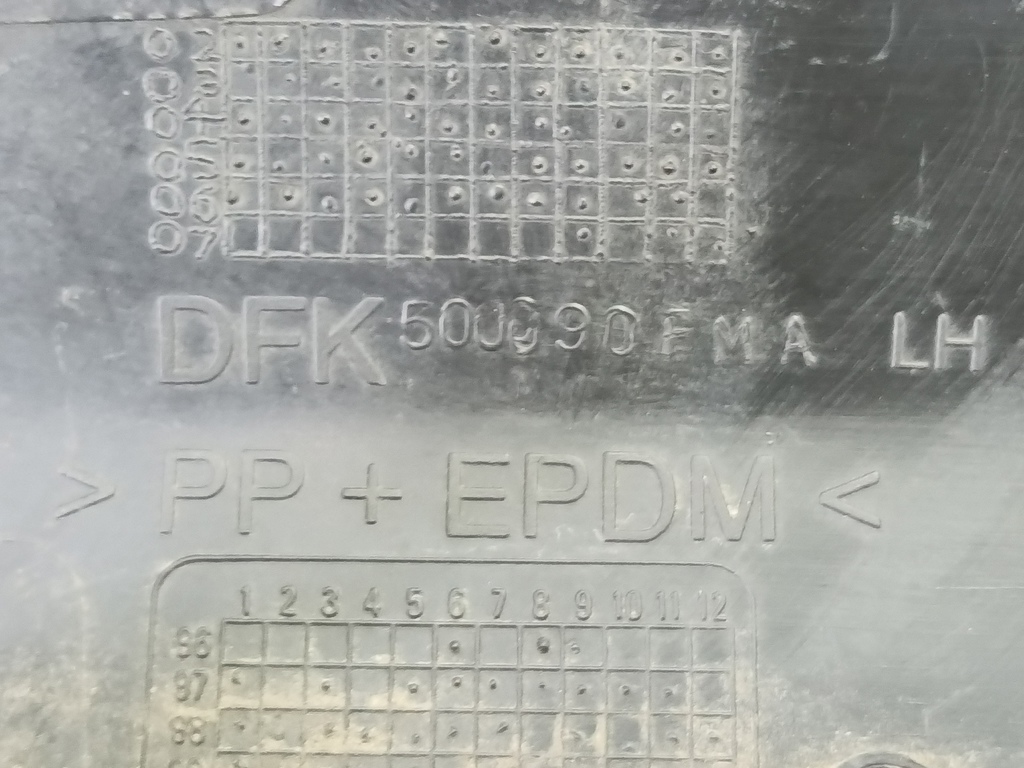 накладка крыла заднего LAND ROVER FREELANDER  DFK500090PMA, 750 рублей, Москва