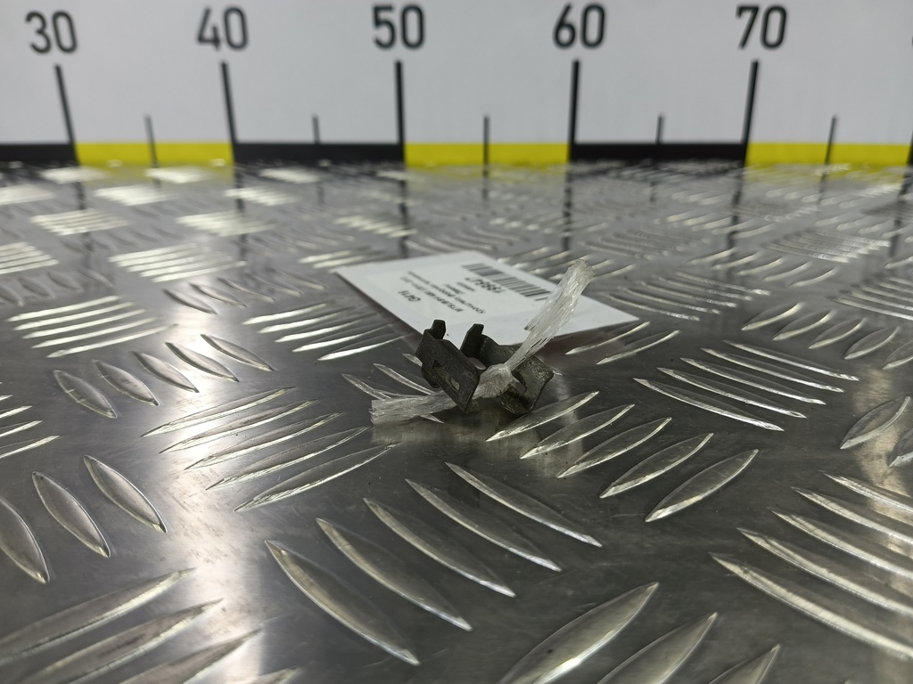 кронштейн форсунки топливной (зажим) MITSUBISHI ASX  1465A528, 520 рублей, Москва