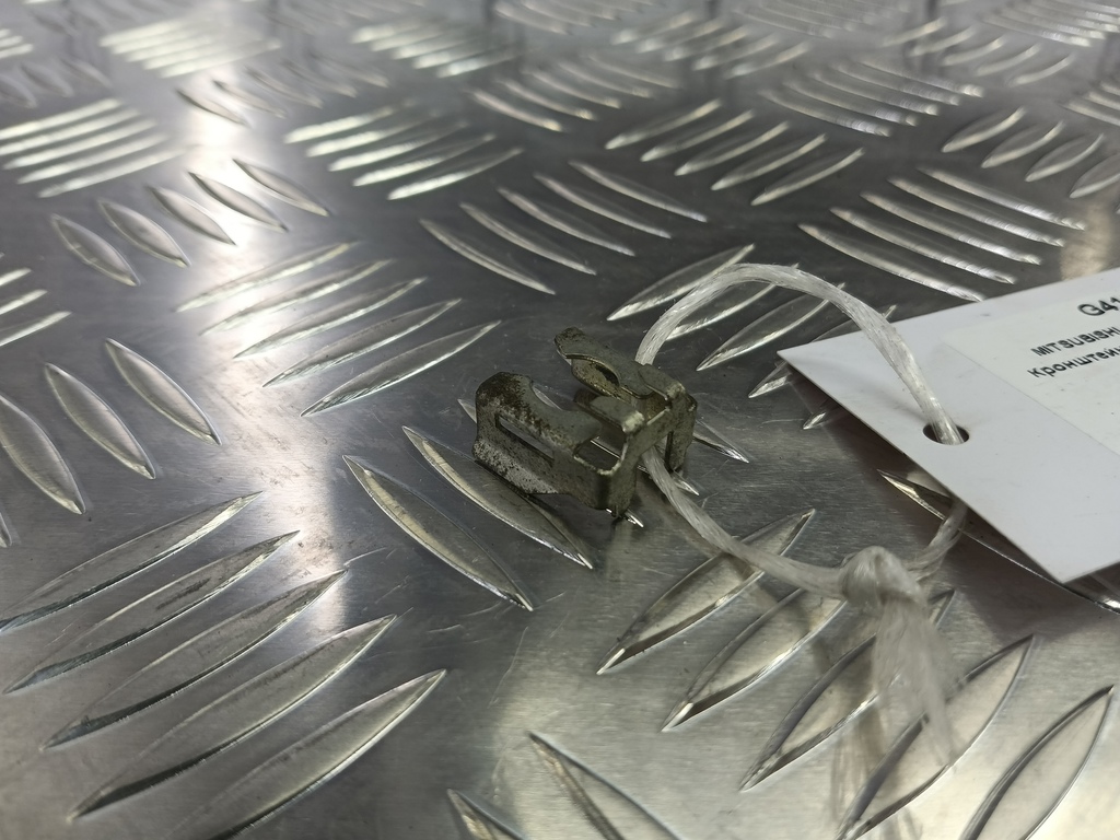 кронштейн форсунки топливной (зажим) MITSUBISHI ASX  1465A528, 520 рублей, Москва