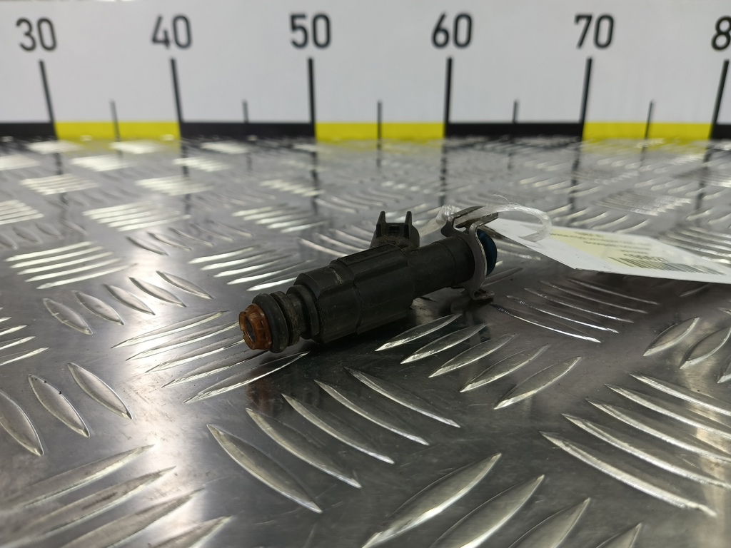 форсунка топливная MAZDA 6  LF0113250A, 860 рублей, Москва