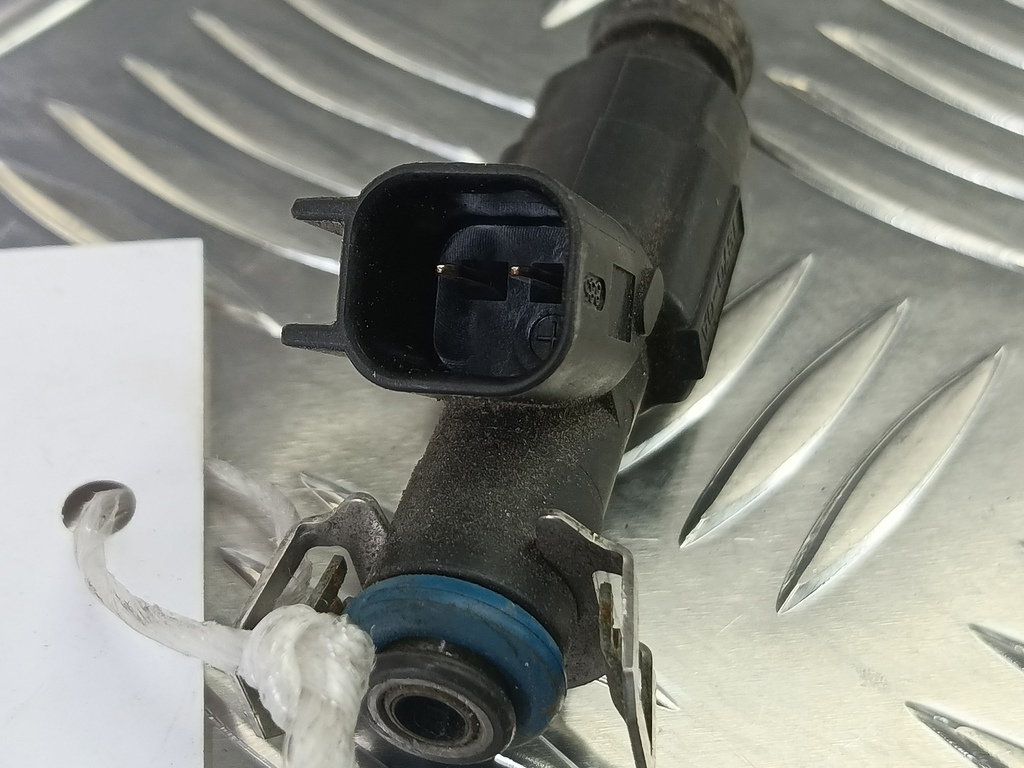 форсунка топливная MAZDA 6  LF0113250A, 860 рублей, Москва