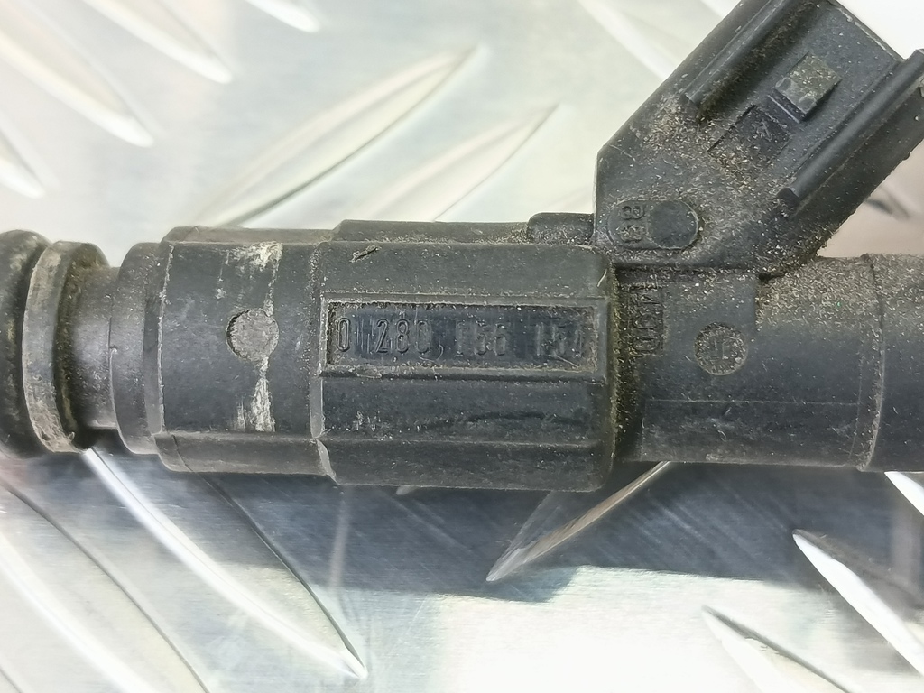 форсунка топливная MAZDA 6  LF0113250A, 860 рублей, Москва