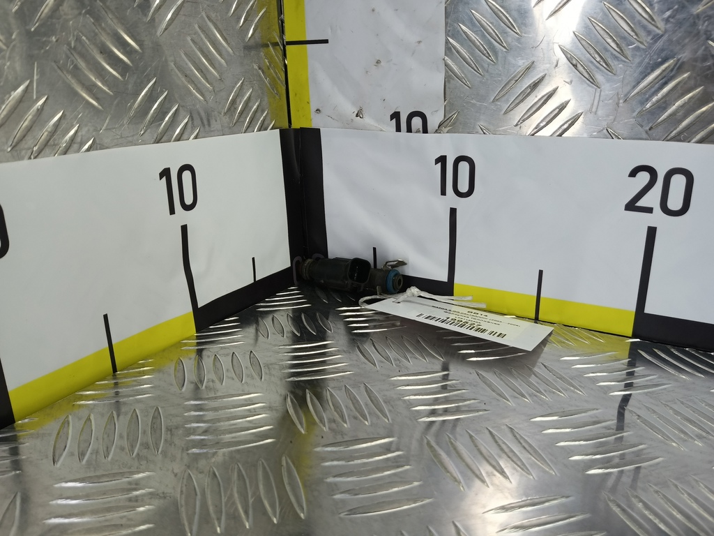 форсунка топливная MAZDA 6  LF0113250A, 860 рублей, Москва