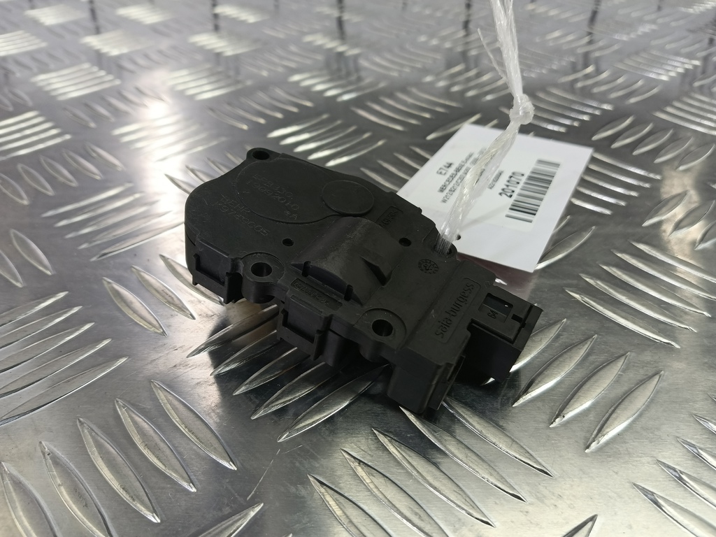 моторчик заслонки отопителя MERCEDES-BENZ E-класс E 220d 2.1 5G-Tronic (170 л.с.)E-класс  W212/S212/C207/A207 (2009—2013) Седан A2218200042, 980 рублей, Москва