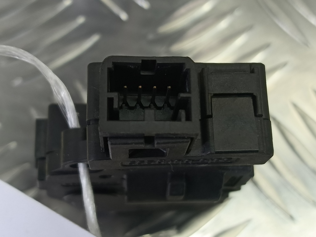 моторчик заслонки отопителя MERCEDES-BENZ E-класс E 220d 2.1 5G-Tronic (170 л.с.)E-класс  W212/S212/C207/A207 (2009—2013) Седан A2218200042, 980 рублей, Москва