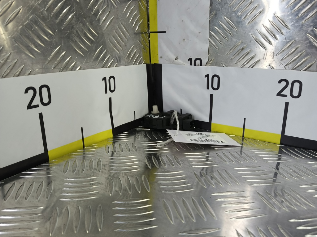 моторчик заслонки отопителя MERCEDES-BENZ E-класс E 220d 2.1 5G-Tronic (170 л.с.)E-класс  W212/S212/C207/A207 (2009—2013) Седан A2218200042, 980 рублей, Москва