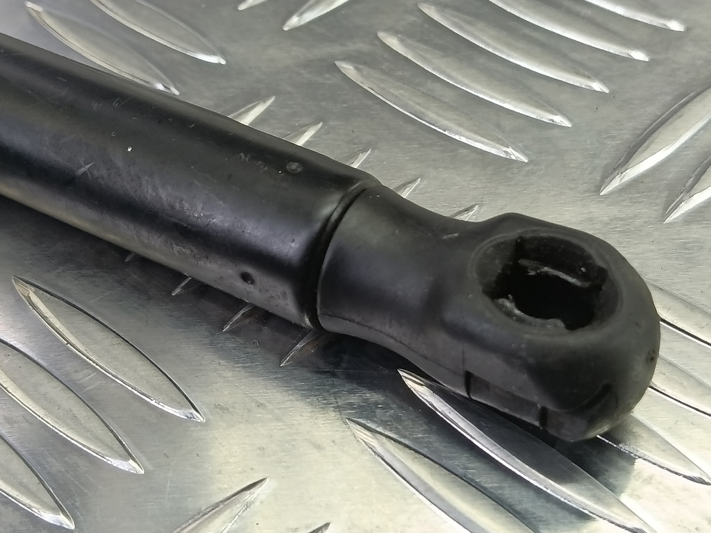 амортизатор капота MERCEDES-BENZ E-класс E 220d 2.1 5G-Tronic (170 л.с.)E-класс  W212/S212/C207/A207 (2009—2013) Седан A2048800029, 630 рублей, Москва