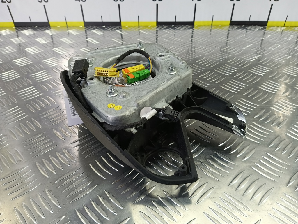 подушка безопасности водителя MERCEDES-BENZ E-класс E 220d 2.1 5G-Tronic (170 л.с.)E-класс  W212/S212/C207/A207 (2009—2013) Седан A2128600102, 1550 рублей, Москва