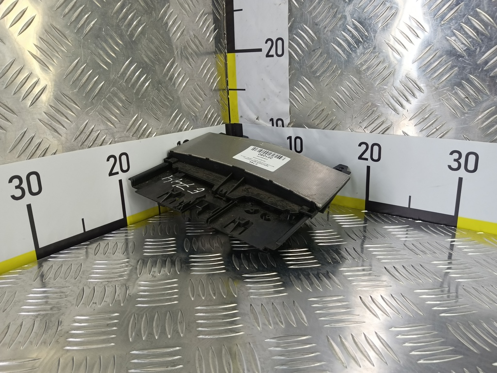 пепельница MERCEDES-BENZ E-класс E 220d 2.1 5G-Tronic (170 л.с.)E-класс  W212/S212/C207/A207 (2009—2013) Седан A2046801350, 750 рублей, Москва