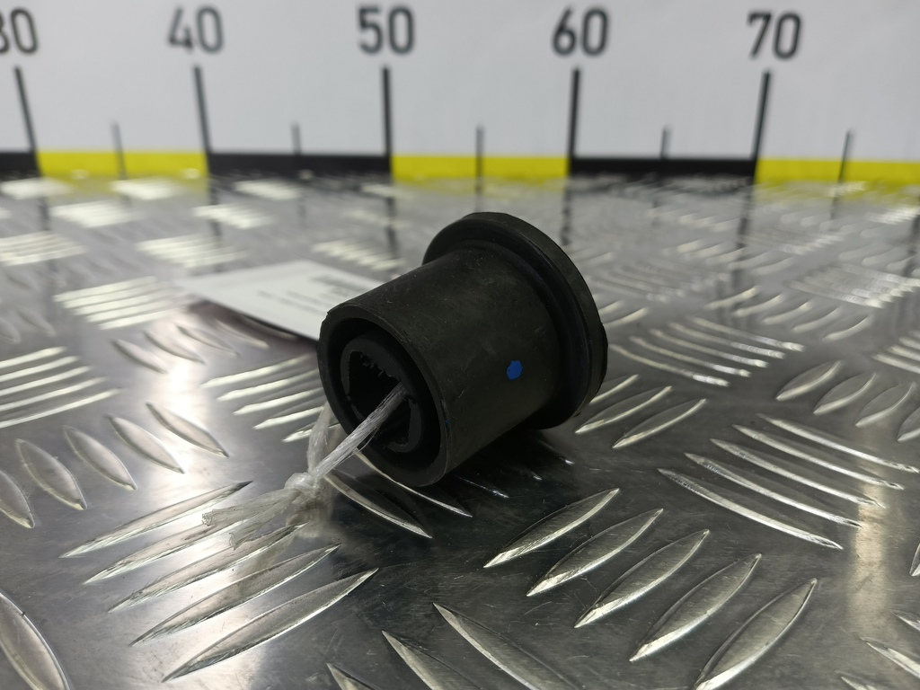 подушка радиатора Kia SPORTAGE  253352E000, 520 рублей, Москва