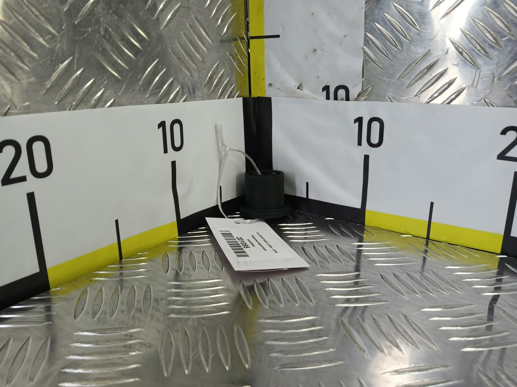 подушка радиатора Kia SPORTAGE  253352E000, 520 рублей, Москва