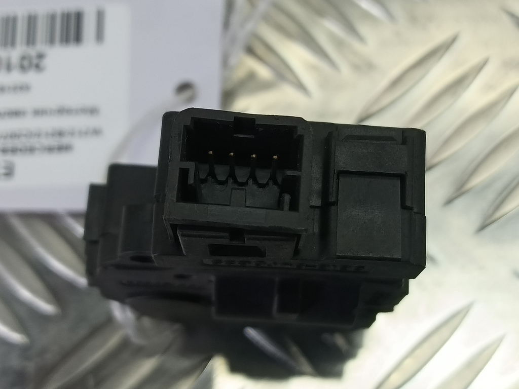 моторчик заслонки отопителя MERCEDES-BENZ E-класс E 220d 2.1 5G-Tronic (170 л.с.)E-класс  W212/S212/C207/A207 (2009—2013) Седан A2218200042, 980 рублей, Москва