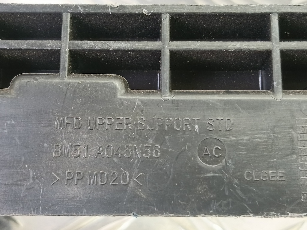 кронштейн дисплея FORD Focus  1813908, 520 рублей, Москва