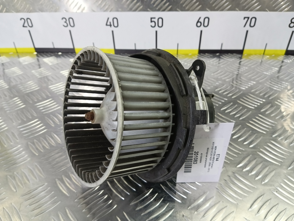 моторчик отопителя MERCEDES-BENZ E-класс E 220d 2.1 5G-Tronic (170 л.с.)E-класс  W212/S212/C207/A207 (2009—2013) Седан A2128200808, 3160 рублей, Москва