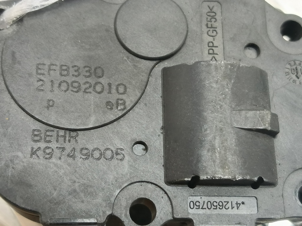 моторчик заслонки отопителя MERCEDES-BENZ E-класс E 220d 2.1 5G-Tronic (170 л.с.)E-класс  W212/S212/C207/A207 (2009—2013) Седан A2218200042, 980 рублей, Москва