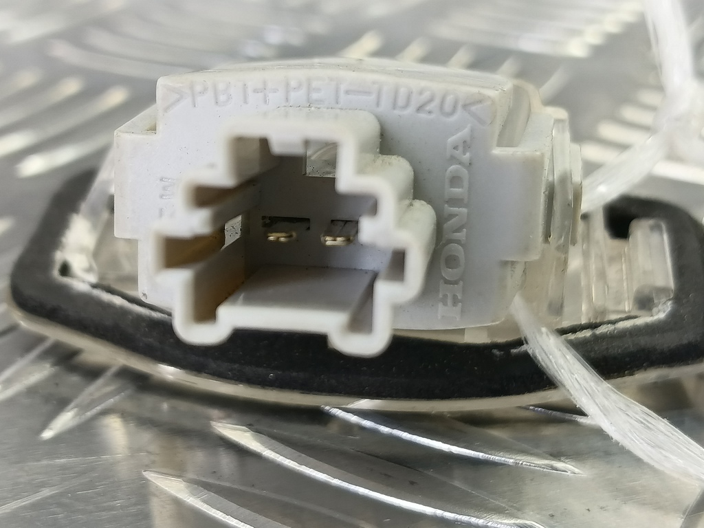 фонарь номерного знака HONDA Accord 2.0 AT (156 л.с.)Accord  VIII (2007—2011) Седан 34106SNB013, 630 рублей, Москва