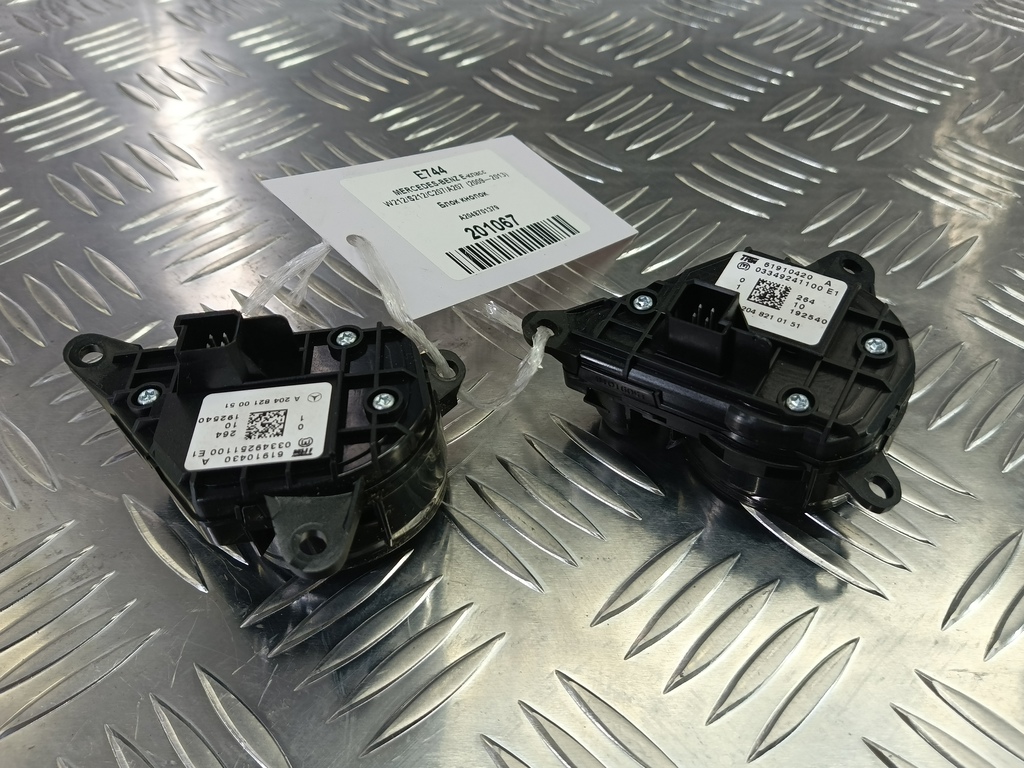 блок кнопок MERCEDES-BENZ E-класс E 220d 2.1 5G-Tronic (170 л.с.)E-класс  W212/S212/C207/A207 (2009—2013) Седан A2048701379, 980 рублей, Москва