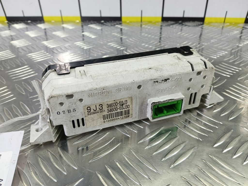 дисплей информационный SUZUKI LIANA 1.6 MT (106 л.с.)Liana  I рестайлинг (2004—2008) Универсал 3460059J30, 520 рублей, Москва