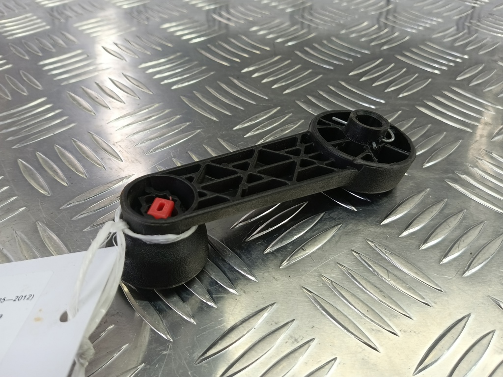 ручка стеклоподъемника FORD Fusion 1.4 MT (80 л.с.)Fusion  I рестайлинг (2005—2012) Хетчбэк 1197838, 630 рублей, Москва