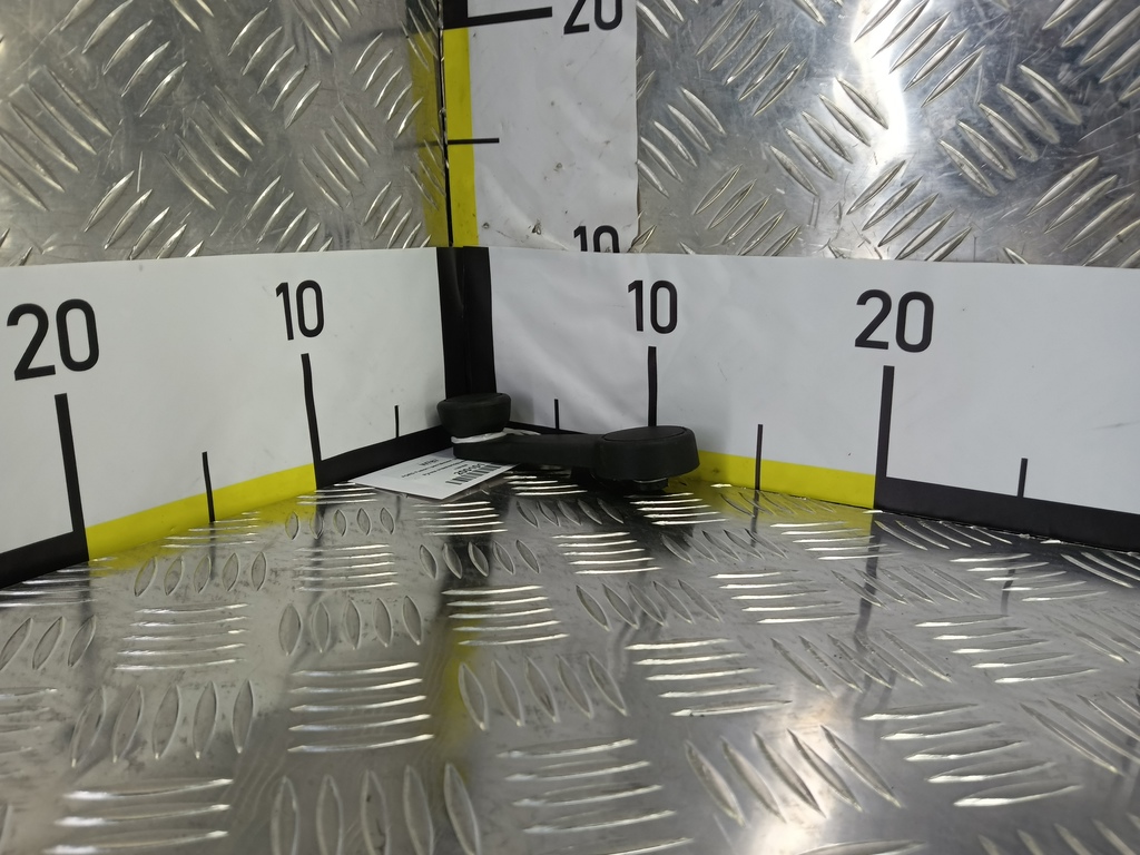 ручка стеклоподъемника FORD Fusion 1.4 MT (80 л.с.)Fusion  I рестайлинг (2005—2012) Хетчбэк 1197838, 630 рублей, Москва