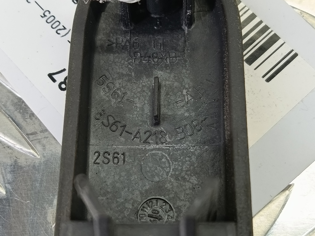 ручка двери внешняя FORD Fusion 1.4 MT (80 л.с.)Fusion  I рестайлинг (2005—2012) Хетчбэк 1516241, 630 рублей, Москва