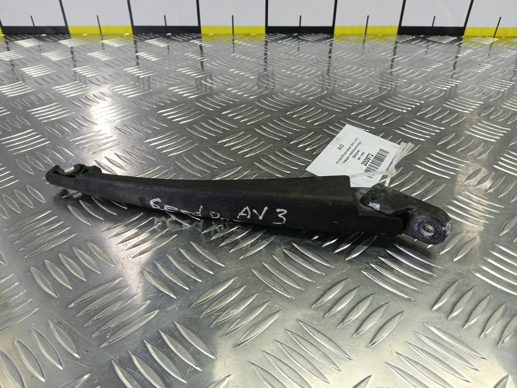 поводок стеклоочистителя (дворник) Kia Ceed  988111H000, 630 рублей, Москва