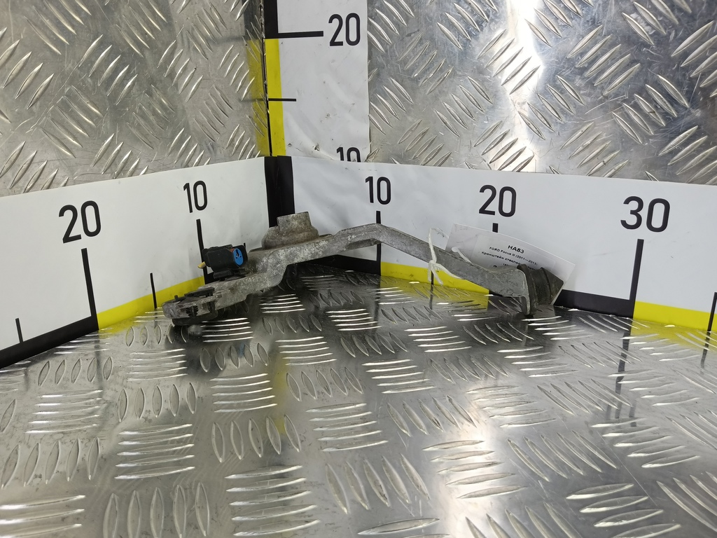 кронштейн стеклоочистителя FORD Focus  1933690, 6500 рублей, Москва