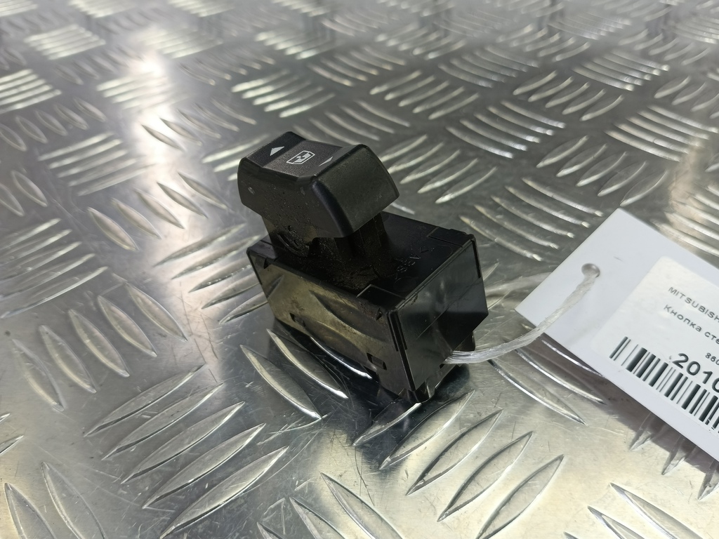 кнопка стеклоподъемника MITSUBISHI L200   8608A208, 1550 рублей, Москва