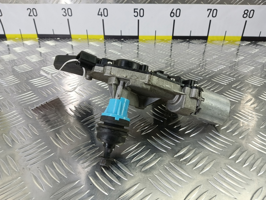 моторчик стеклоочистителя Kia Ceed  987001H000, 8109 рублей, Москва