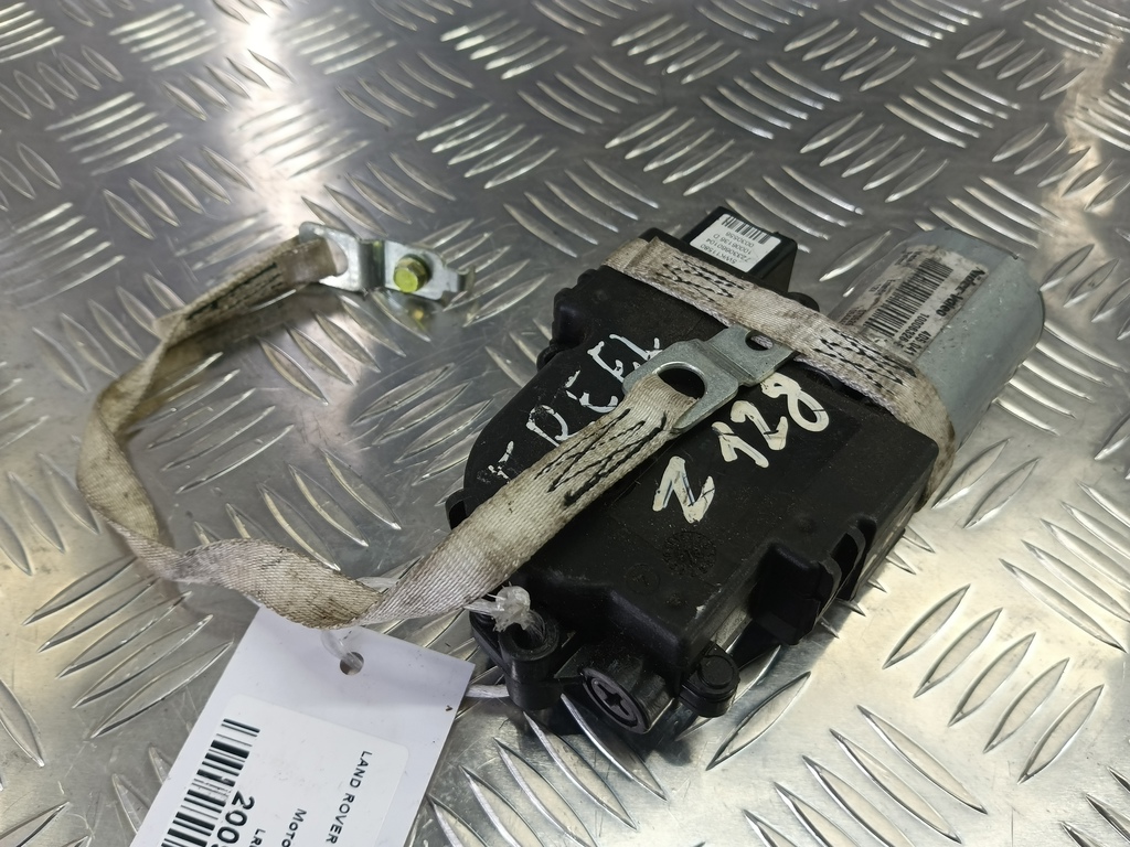 моторчик люка LAND ROVER FREELANDER  LR019777, 1440 рублей, Москва