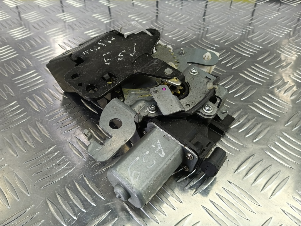 замок крышки багажника MAZDA 6  GS1M62310C, 3390 рублей, Москва