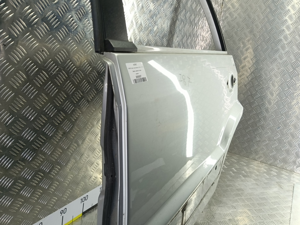 дверь FORD Fusion 1.4 MT (80 л.с.)Fusion  I рестайлинг (2005—2012) Хетчбэк 1692558, 6150 рублей, Москва