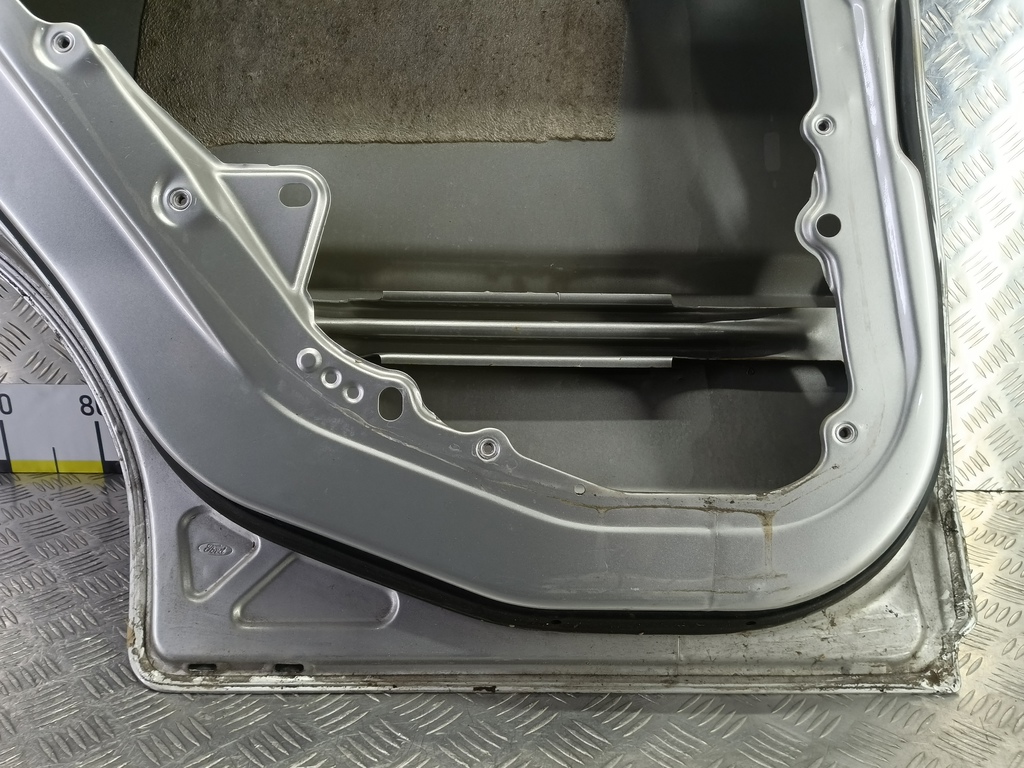 дверь FORD Fusion 1.4 MT (80 л.с.)Fusion  I рестайлинг (2005—2012) Хетчбэк 1692558, 6150 рублей, Москва