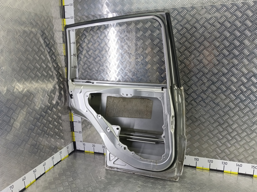 дверь FORD Fusion 1.4 MT (80 л.с.)Fusion  I рестайлинг (2005—2012) Хетчбэк 1692558, 6150 рублей, Москва